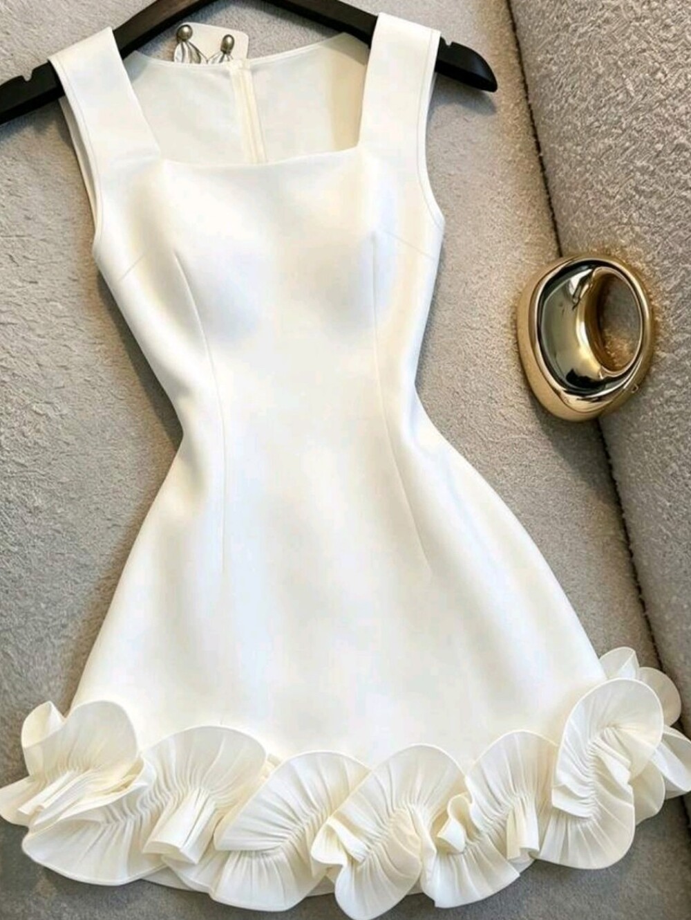 Elegant White Summer Square-Neck Sleeveless Dress With Ruffles,Perfect